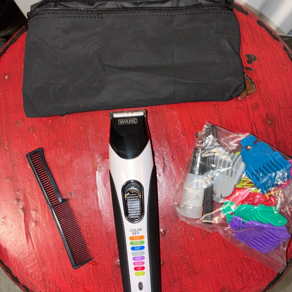 Wahl Color Pro Hair Clipper Kit with Black and White Design